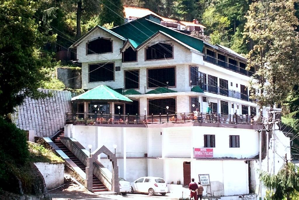 Hotel Bombay Palace Далхаузи Екстериор снимка