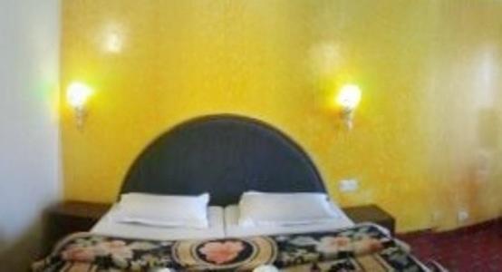 Hotel Bombay Palace Далхаузи Екстериор снимка